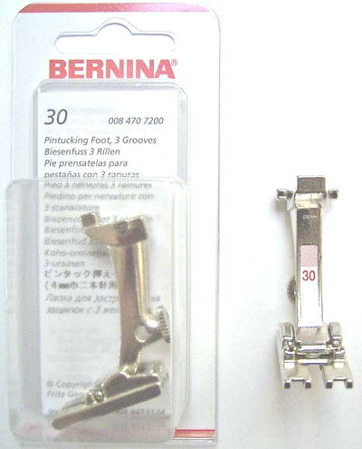 BERNINA PIED 3 NERVURES N30 (130) Pied de biche - Pieds presseurs / Semelles 3919